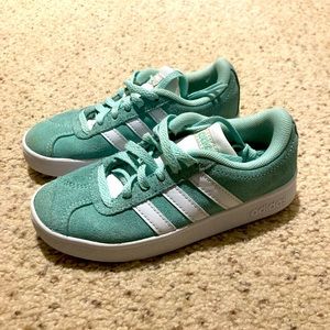 Toddler Girls size 11 adidas in Mint
